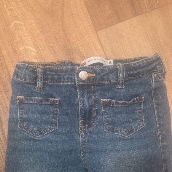 Levi's Girls Kids Jeans - Light Blue and Dark Blue - Picture 3 of 10